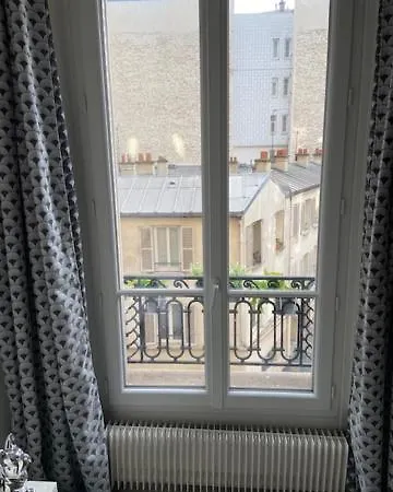 2p Montmartre * パリ